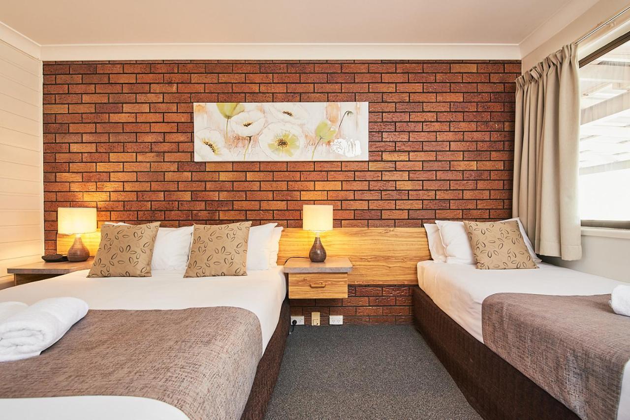 توومبا Ruthven Street Motor Inn المظهر الخارجي الصورة