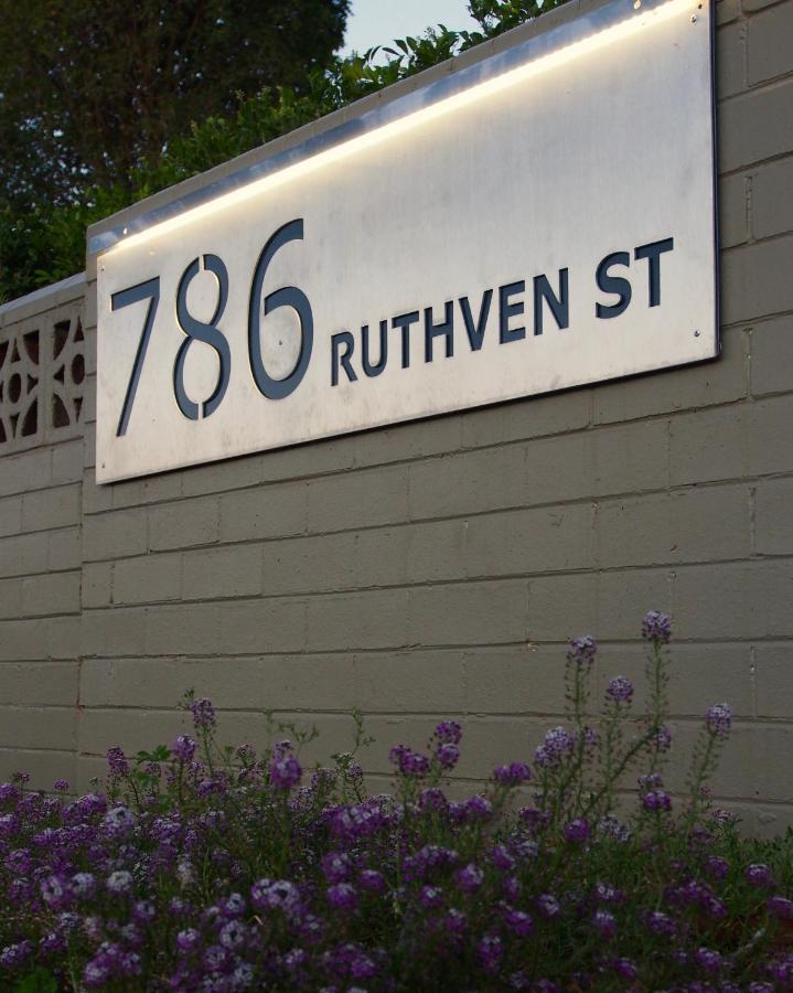 توومبا Ruthven Street Motor Inn المظهر الخارجي الصورة